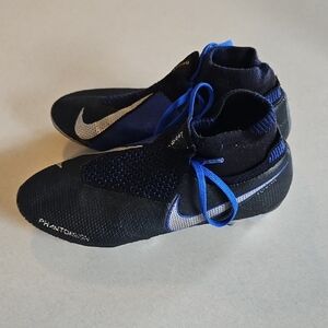 Nike Ghost Phantom Flyknitt Soccer Cleats